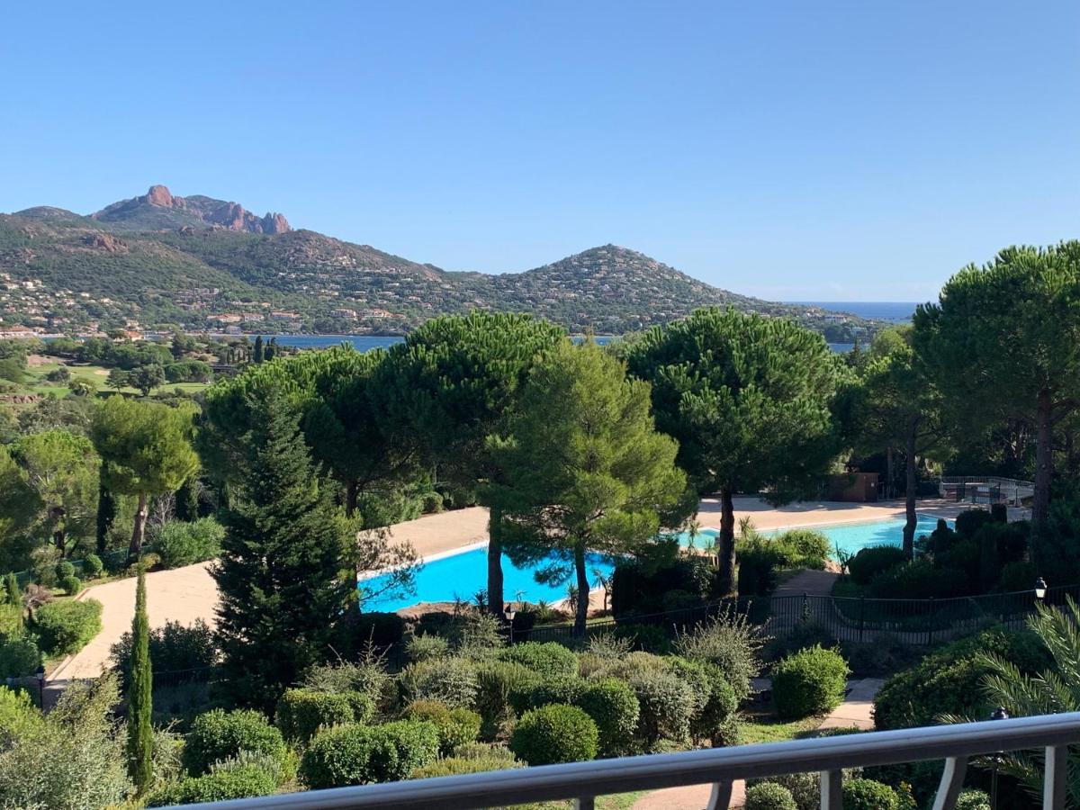 Saint Raphael, Cap Esterel Le Hameau. Vue Mer Exteriér fotografie