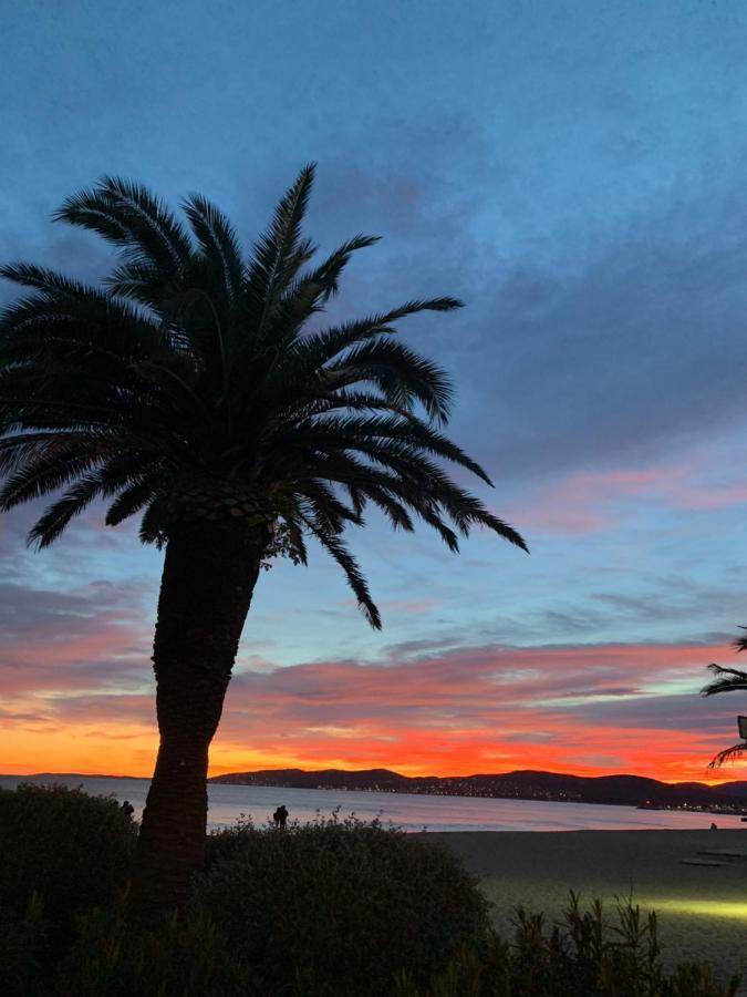 Saint Raphael, Cap Esterel Le Hameau. Vue Mer Exteriér fotografie